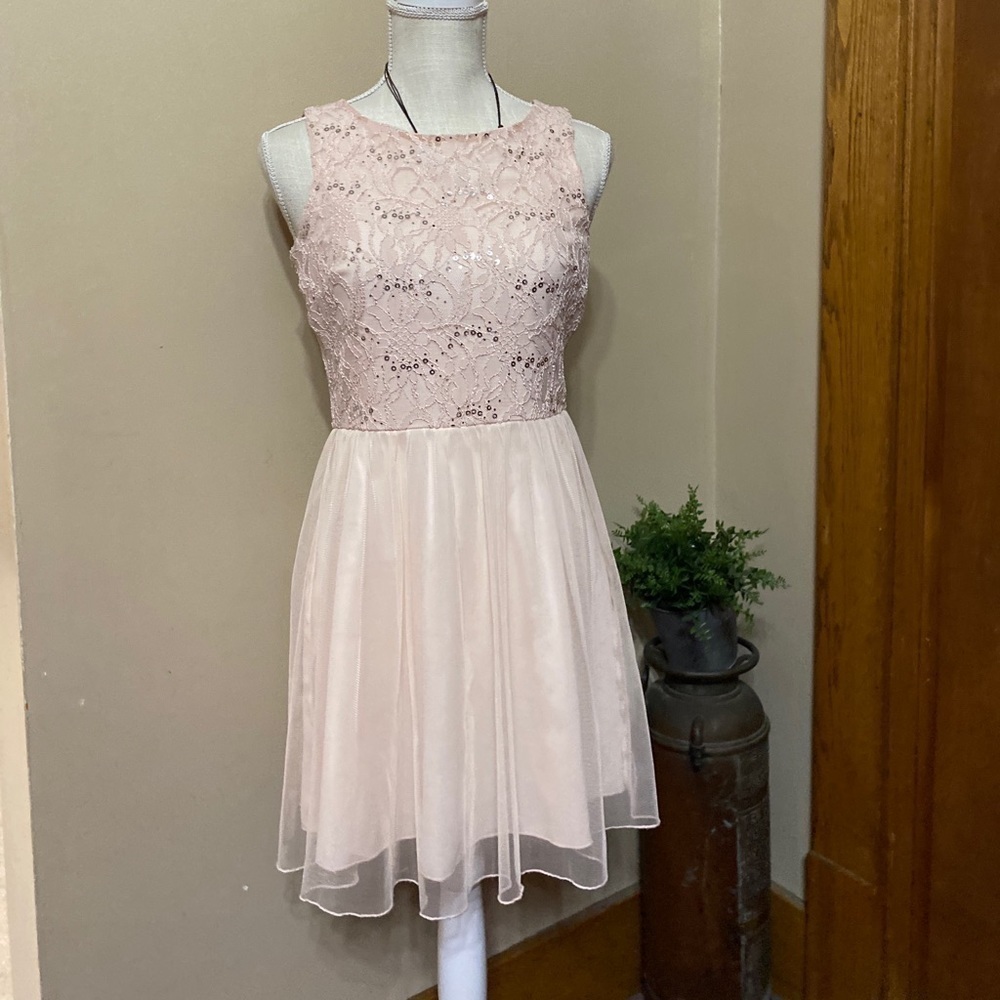 𝅺SPEECHLESS pink Sequin Cocktail Prom Dress Sz 7.